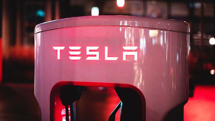 Tesla（テスラ）のEV急速充電所で「ドージコイン決済」が可能に？
