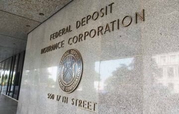 FDIC、仮想通貨関連の内部文書を公開｜バイデン政権下での規制圧力が浮き彫りに