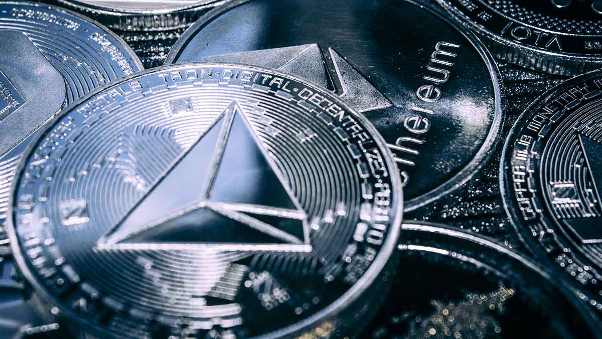 ステーブルコイン流入で主要L1価格競争が激化｜イーサリアム＆トロンが90％超を独占（Stablecoin inflows intensify competition among major L1s, Ethereum & Tron dominate with over 90% share）