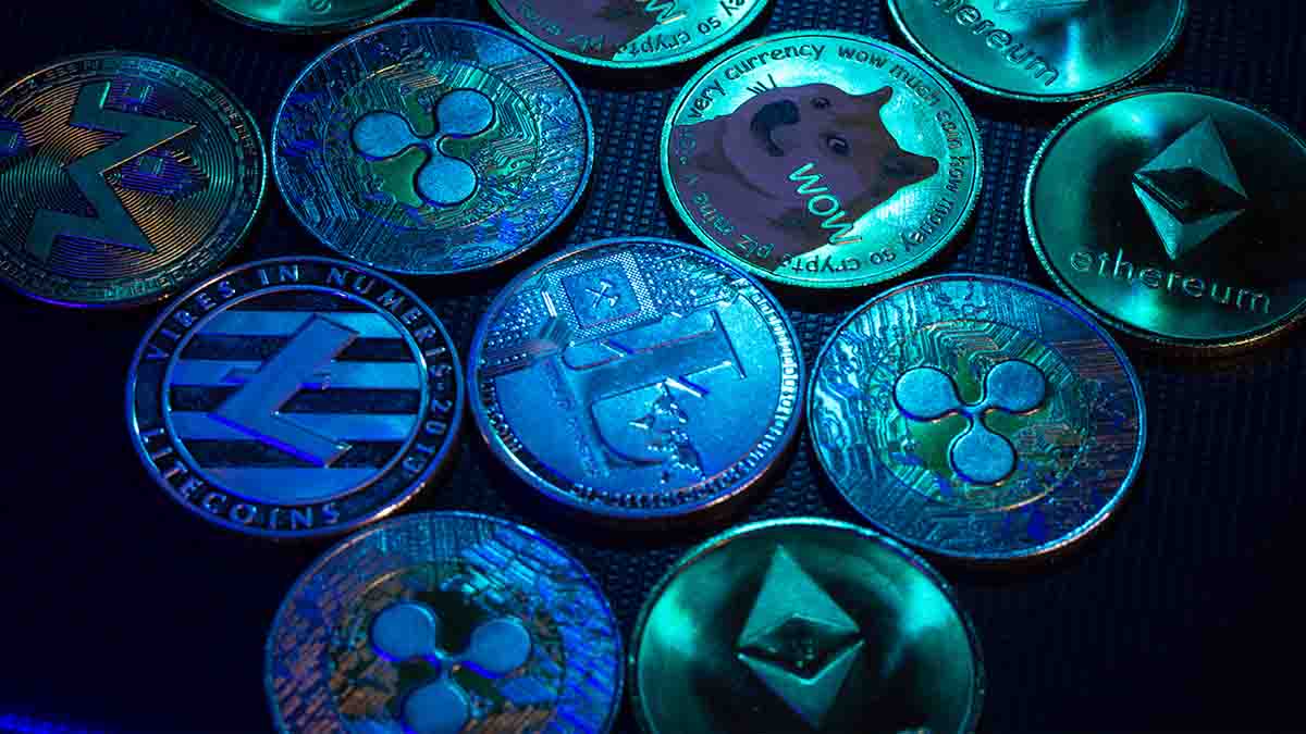 「アルトコインの99％が暴落局面へ」著名アナリストが警鐘、年末反発の可能性も示唆