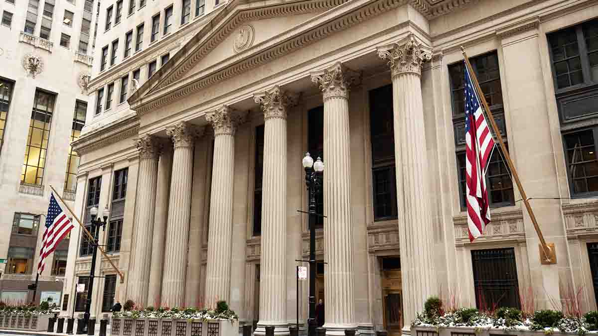 FRBウォーラー理事「ステーブルコインは米国決済の未来に不可欠」金融インフラ刷新へ