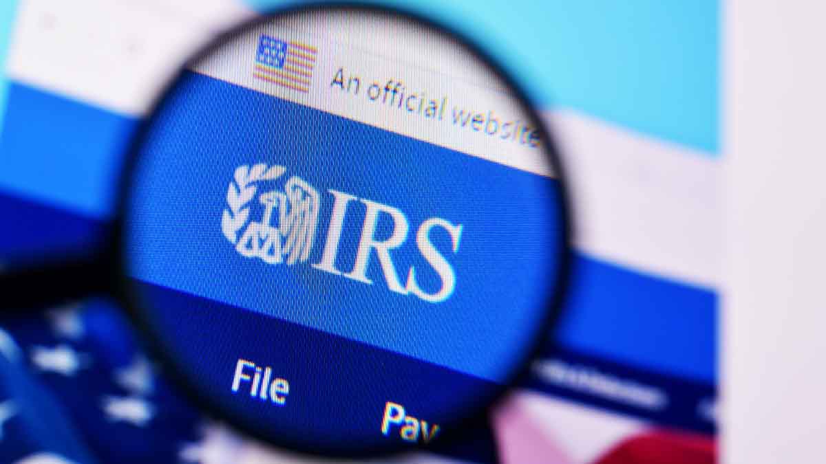 米IRS、仮想通貨ETFのステーキング報酬分配を承認｜規制下で利回りを獲得可能に（U.S. IRS approves staking reward distributions in crypto ETFs, enabling yield under regulation）