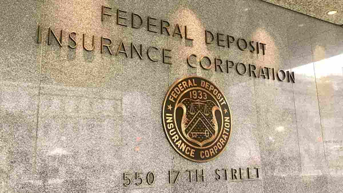 米FDIC、GENIUS法を実務段階へ移行｜ステーブルコイン発行の承認プロセスを明示（U.S. FDIC implements GENIUS Act operationally, clarifies stablecoin issuance approval process）