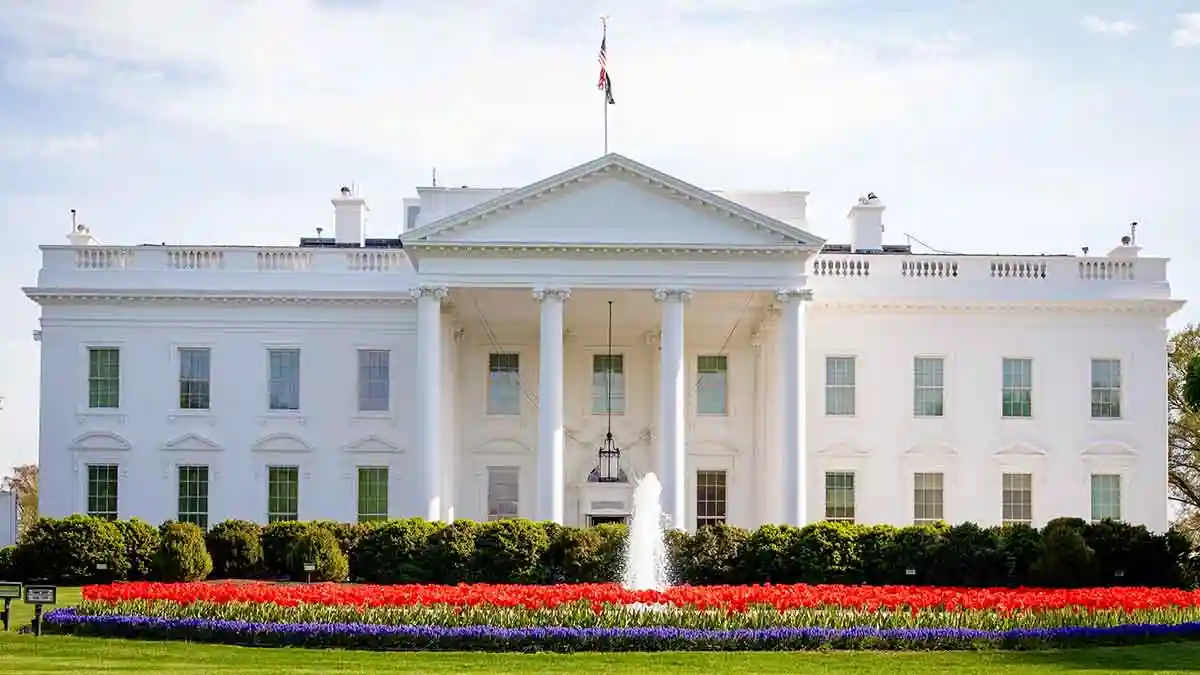 ホワイトハウス会議「ステーブルコイン報酬巡る対立解消」2月末妥協目指す（White House meeting aims to resolve stablecoin reward dispute by end of February）