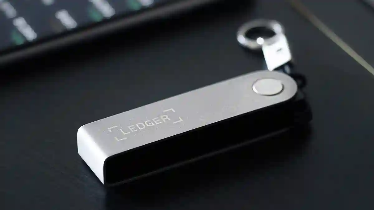 Ledger端末に不正チップ、欧州量販店でも発見「地域限定」の前提崩れる
